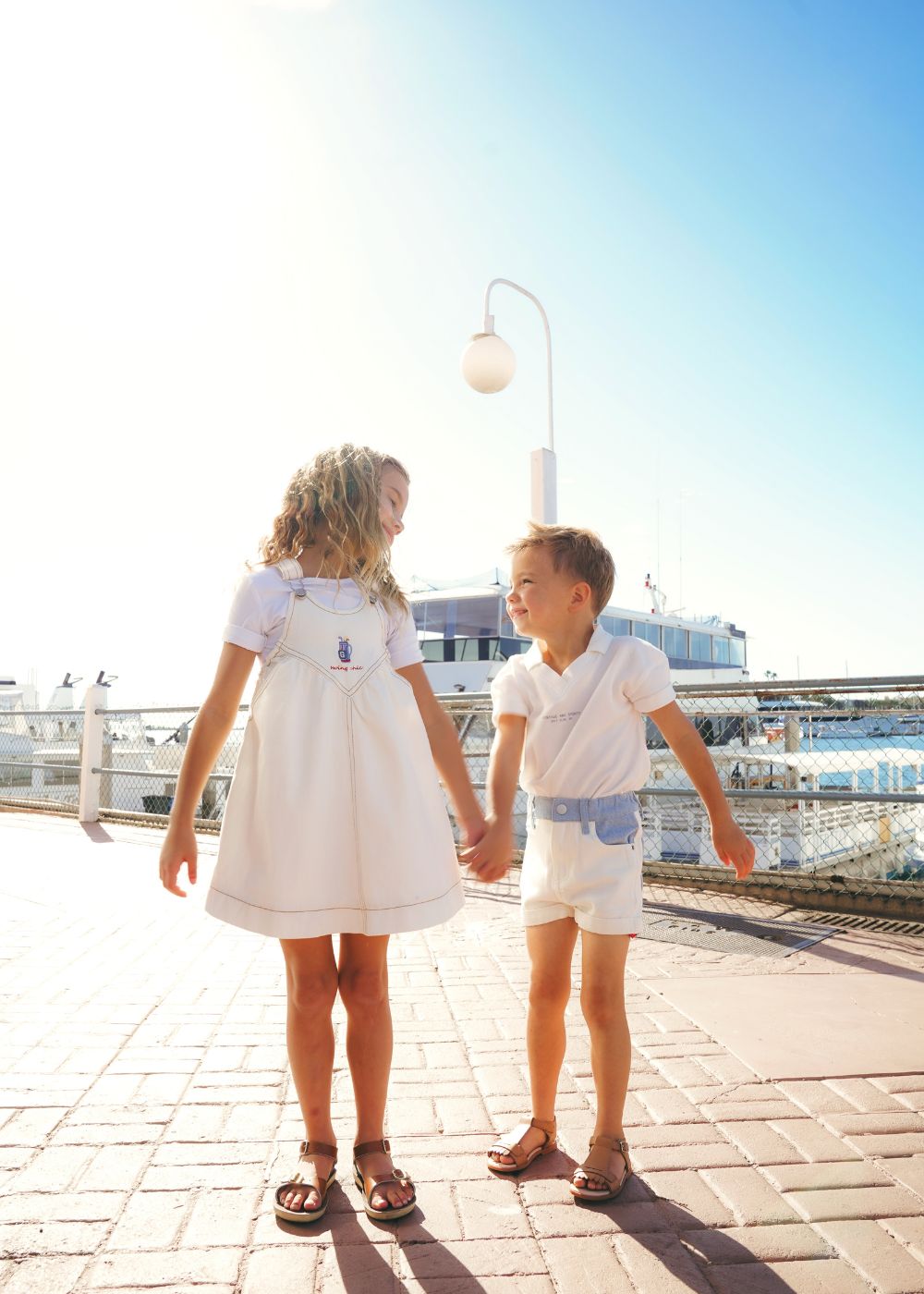 The Field Tee ( White / Blue )