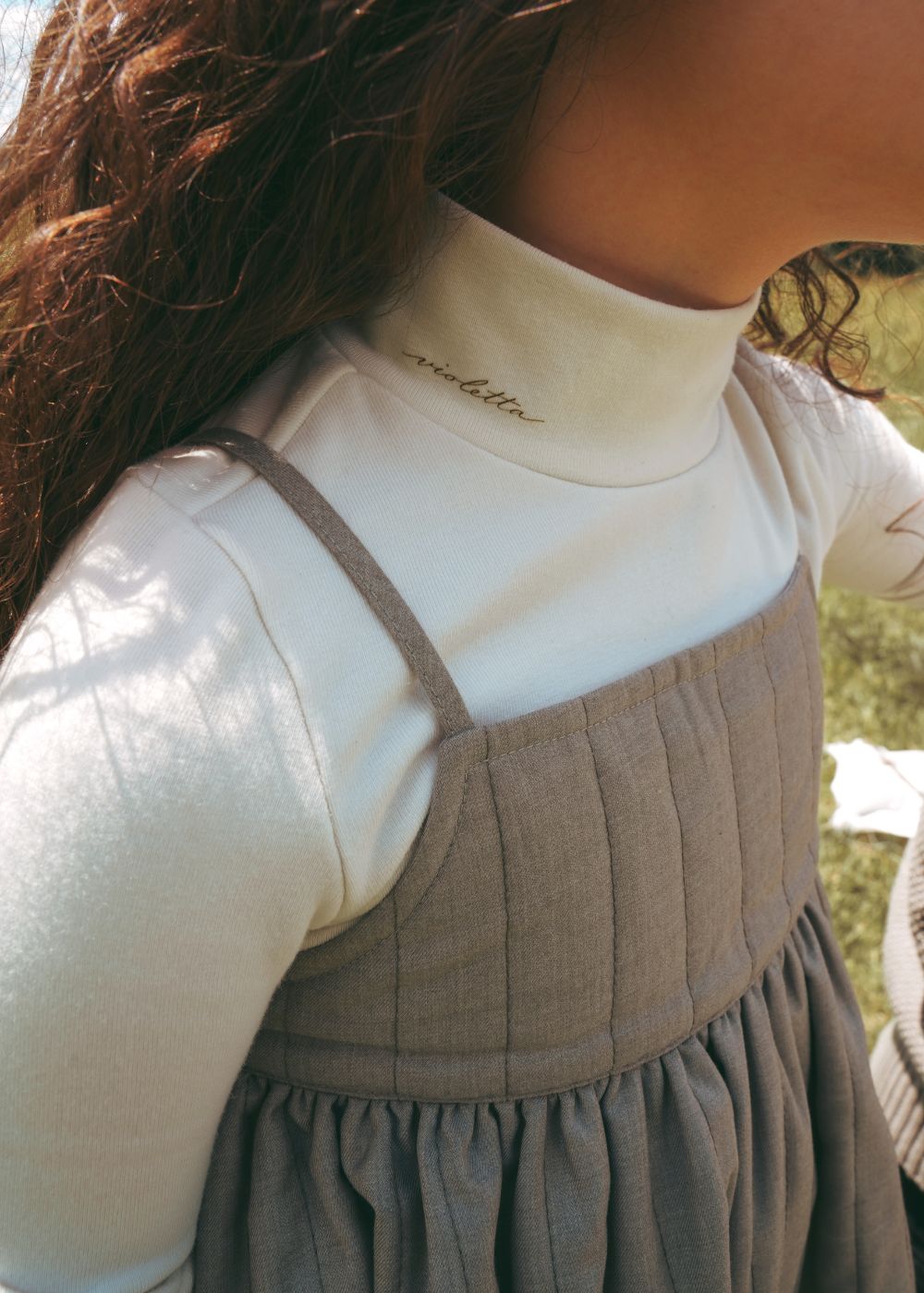 Violetta Mockneck